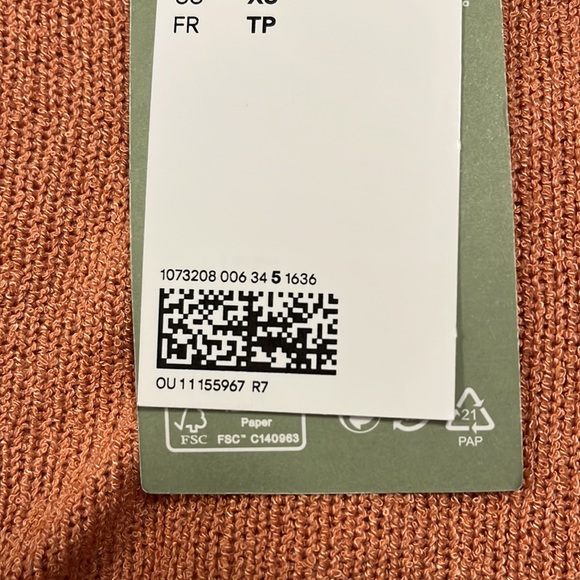 Knit tank top - Picture 10 of 10